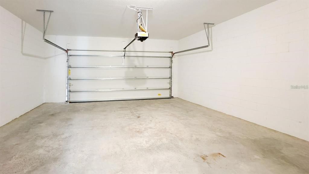 For Rent: $3,000 (3 beds, 2 baths, 1668 Square Feet)