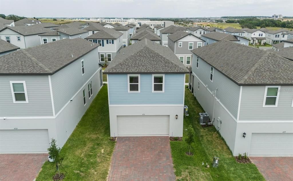 For Rent: $3,000 (3 beds, 2 baths, 1668 Square Feet)