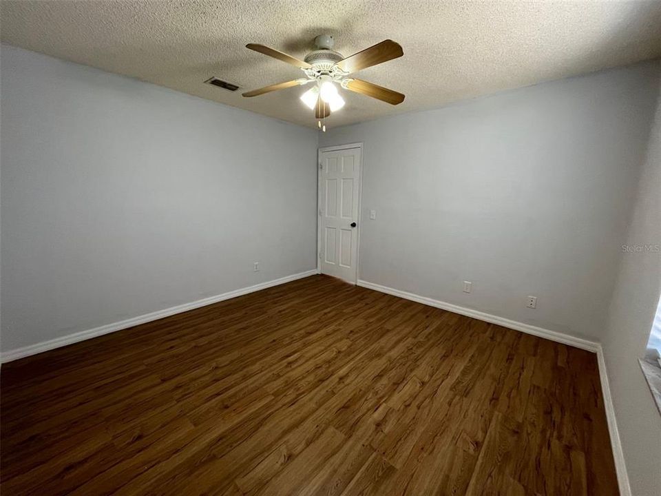 For Rent: $2,100 (3 beds, 2 baths, 1731 Square Feet)