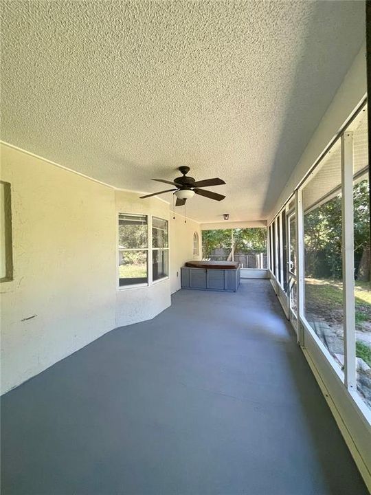 For Rent: $2,100 (3 beds, 2 baths, 1731 Square Feet)