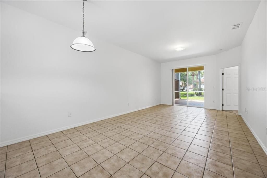 En Renta: $1,500 (3 camas, 2 baños, 1249 Pies cuadrados)