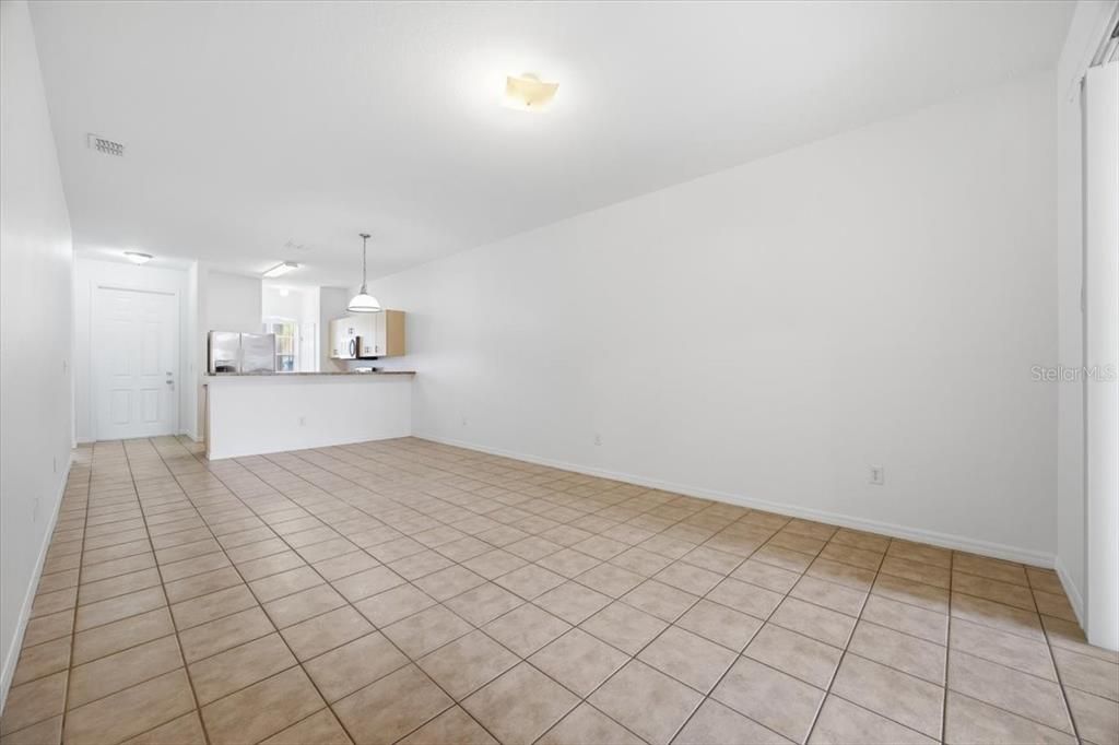 En Renta: $1,500 (3 camas, 2 baños, 1249 Pies cuadrados)