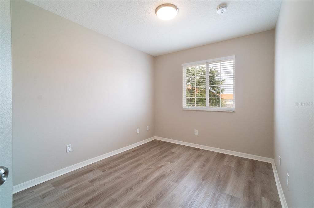 For Rent: $1,800 (3 beds, 2 baths, 1468 Square Feet)