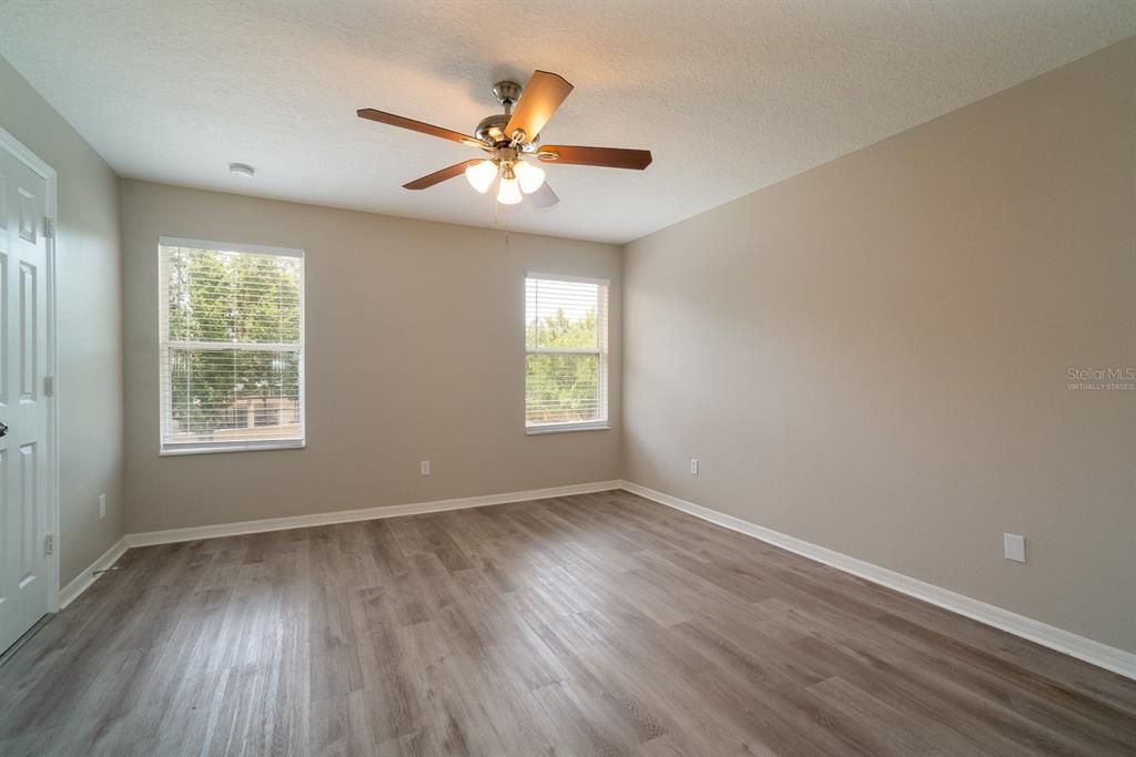 For Rent: $1,800 (3 beds, 2 baths, 1468 Square Feet)