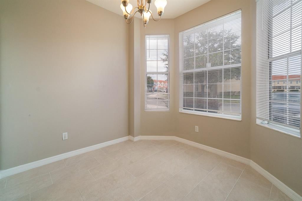 For Rent: $1,800 (3 beds, 2 baths, 1468 Square Feet)