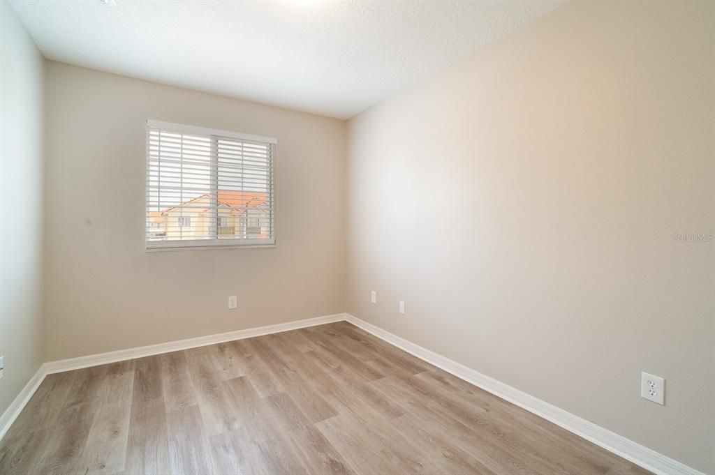 For Rent: $1,800 (3 beds, 2 baths, 1468 Square Feet)