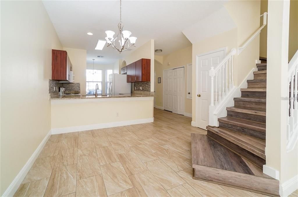 For Rent: $1,800 (3 beds, 2 baths, 1468 Square Feet)