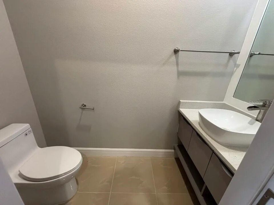 En Renta: $2,600 (4 camas, 2 baños, 2224 Pies cuadrados)