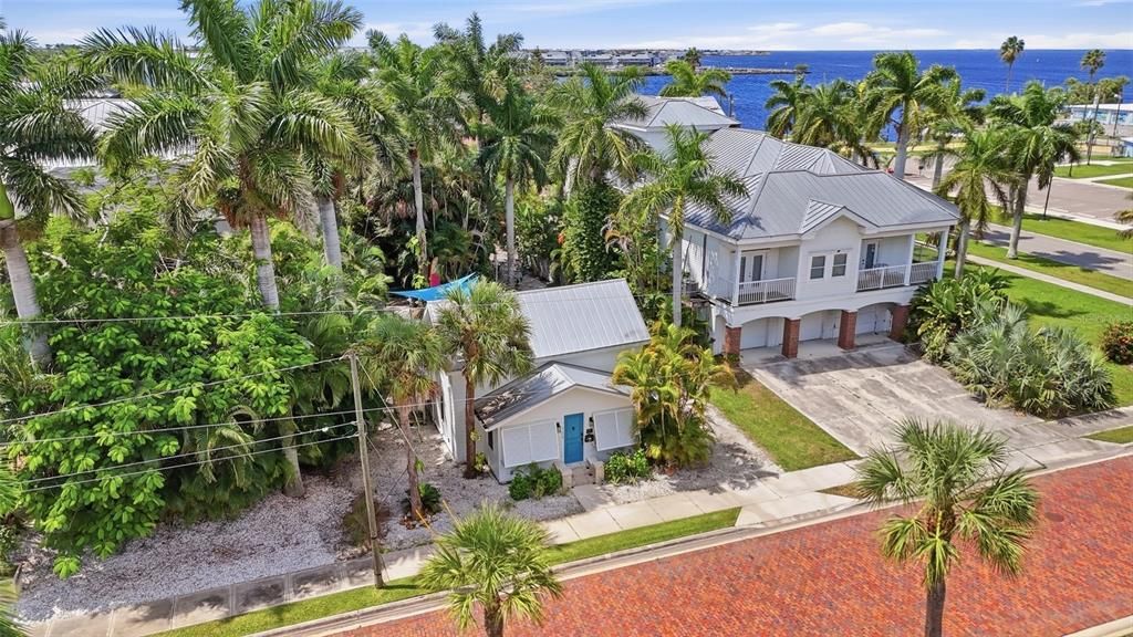 En Venta: $548,925 (2 camas, 2 baños, 1127 Pies cuadrados)