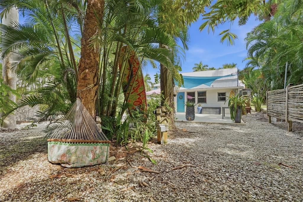 En Venta: $548,925 (2 camas, 2 baños, 1127 Pies cuadrados)