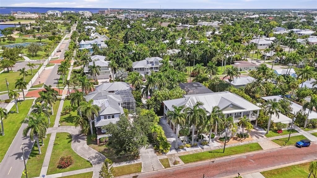 En Venta: $548,925 (2 camas, 2 baños, 1127 Pies cuadrados)