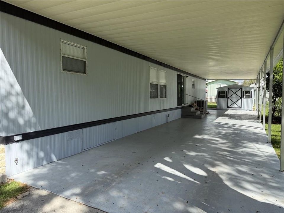For Sale: $139,900 (2 beds, 2 baths, 840 Square Feet)