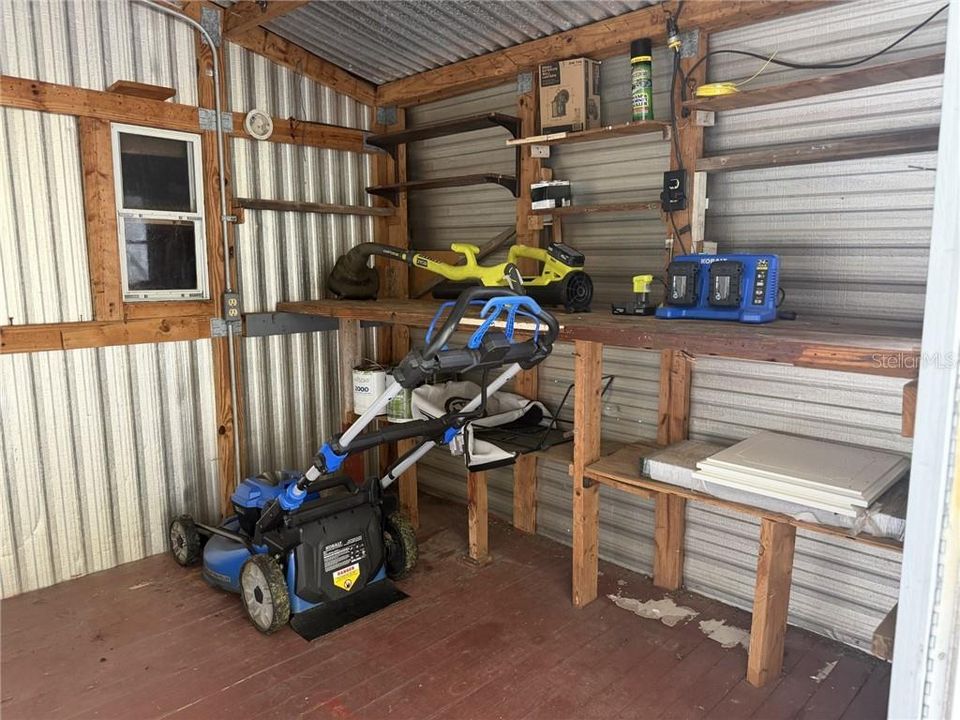 For Sale: $139,900 (2 beds, 2 baths, 840 Square Feet)