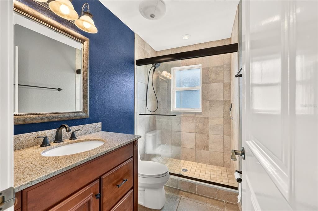 For Sale: $299,999 (3 beds, 2 baths, 1407 Square Feet)