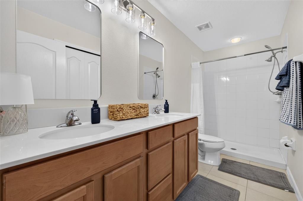 For Sale: $330,000 (3 beds, 2 baths, 1444 Square Feet)