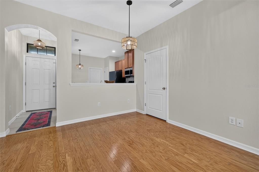 For Sale: $330,000 (3 beds, 2 baths, 1444 Square Feet)