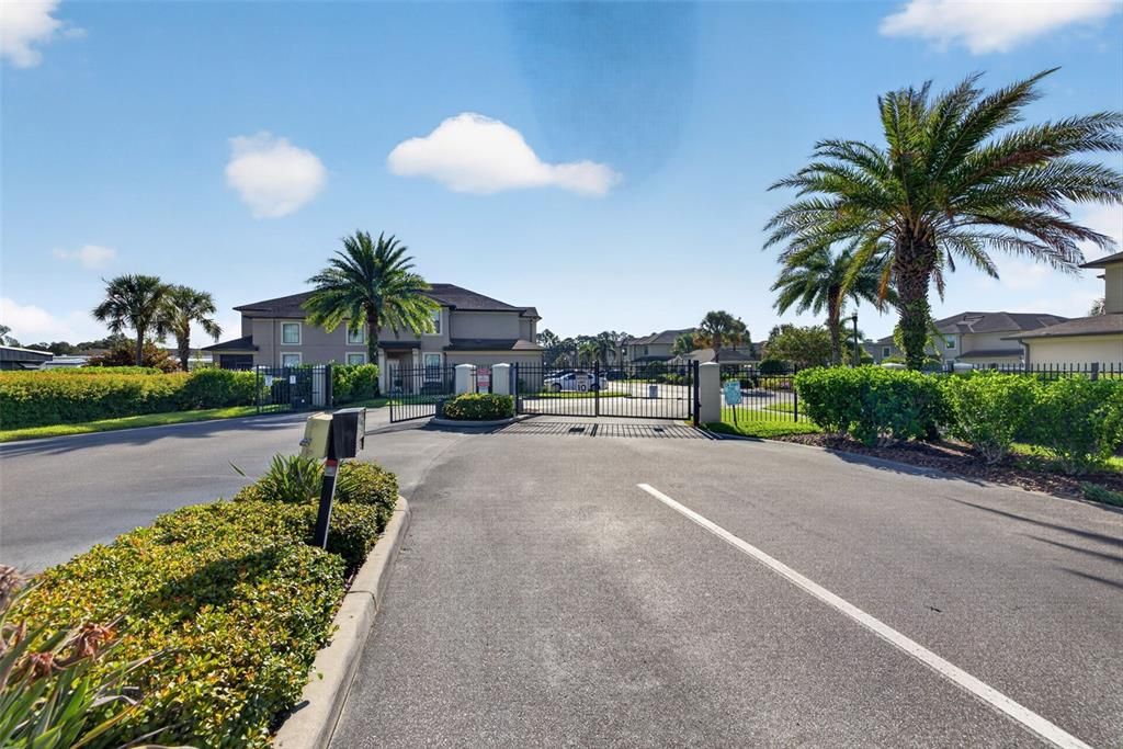 For Sale: $330,000 (3 beds, 2 baths, 1444 Square Feet)