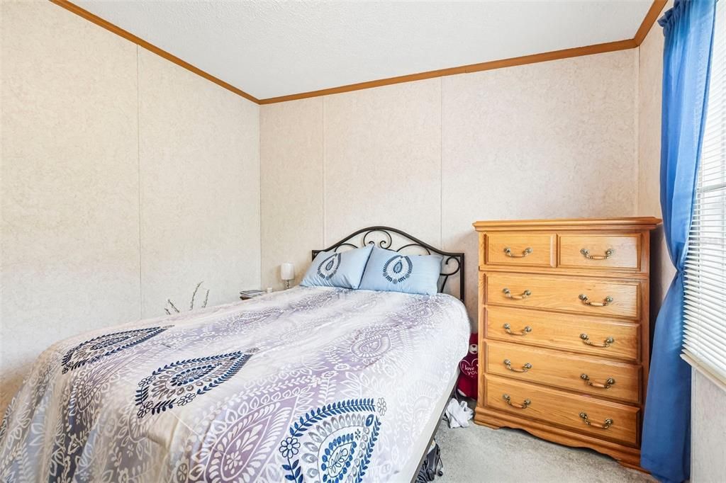 For Sale: $340,000 (4 beds, 2 baths, 2280 Square Feet)