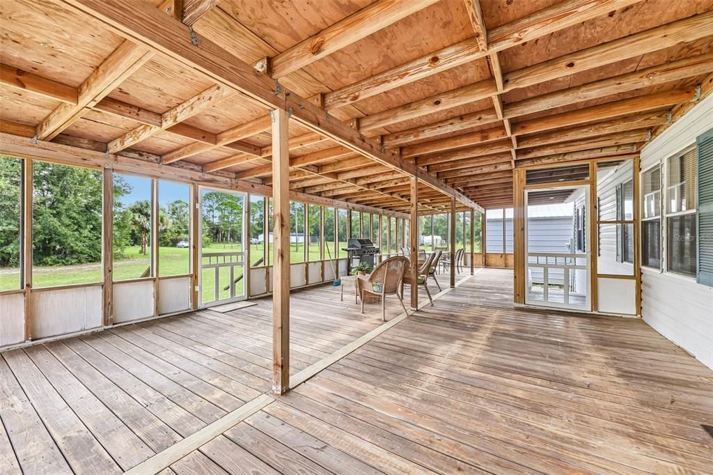 For Sale: $340,000 (4 beds, 2 baths, 2280 Square Feet)