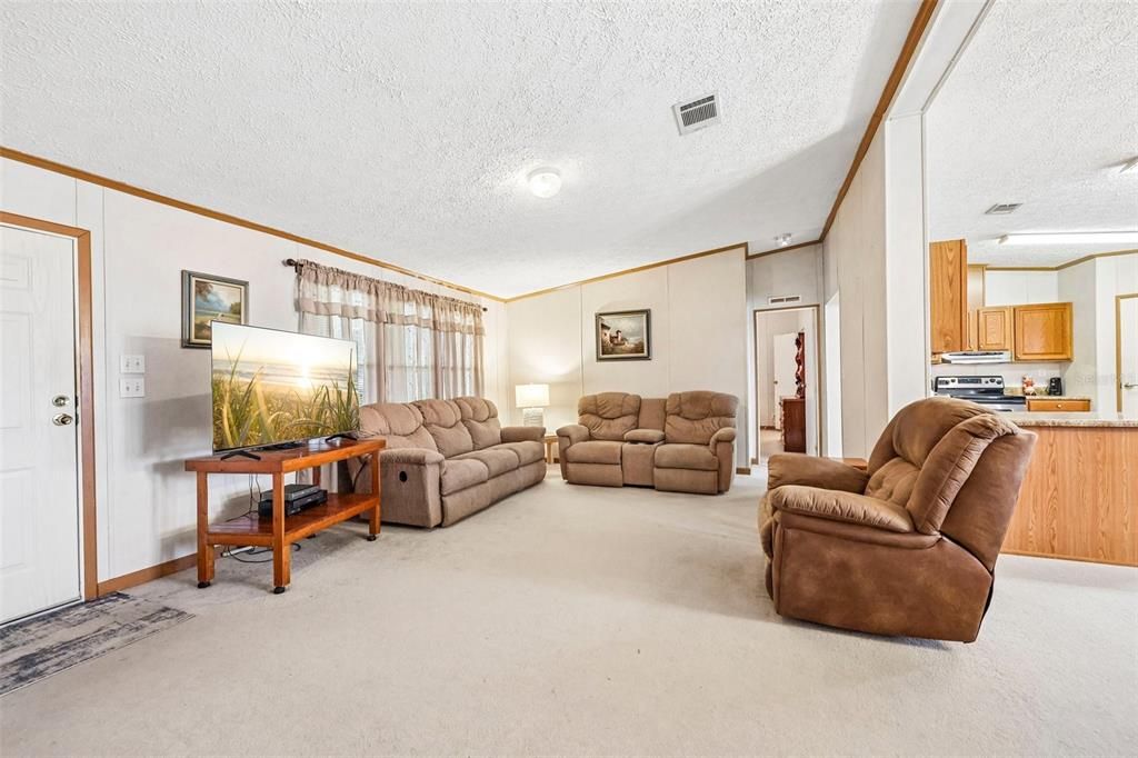 For Sale: $340,000 (4 beds, 2 baths, 2280 Square Feet)