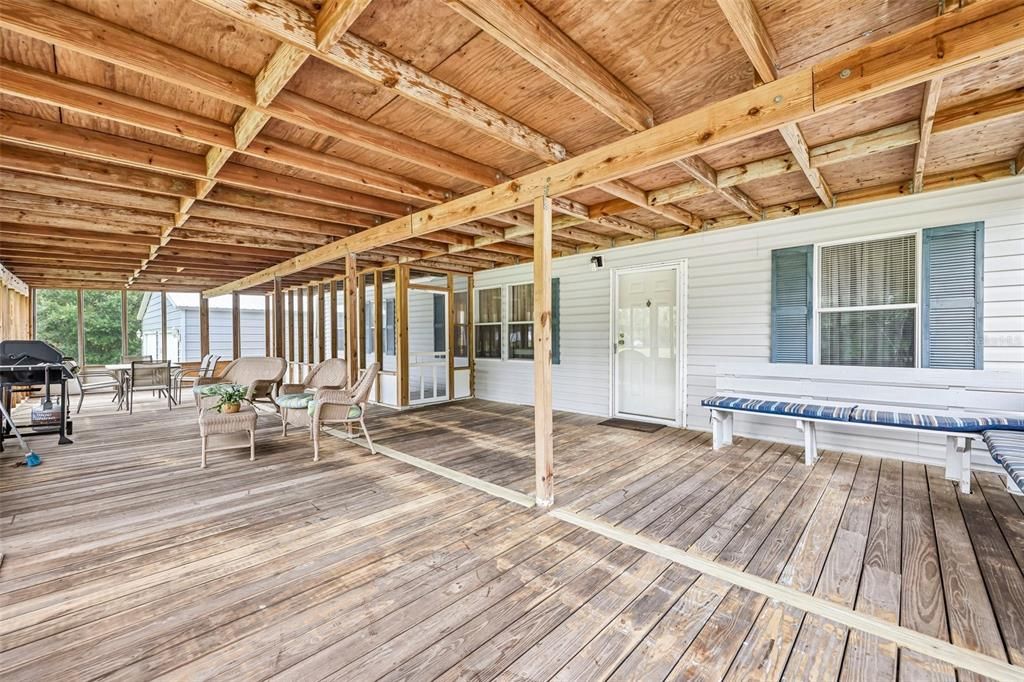 For Sale: $340,000 (4 beds, 2 baths, 2280 Square Feet)