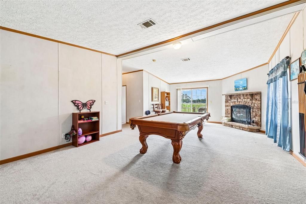 For Sale: $340,000 (4 beds, 2 baths, 2280 Square Feet)