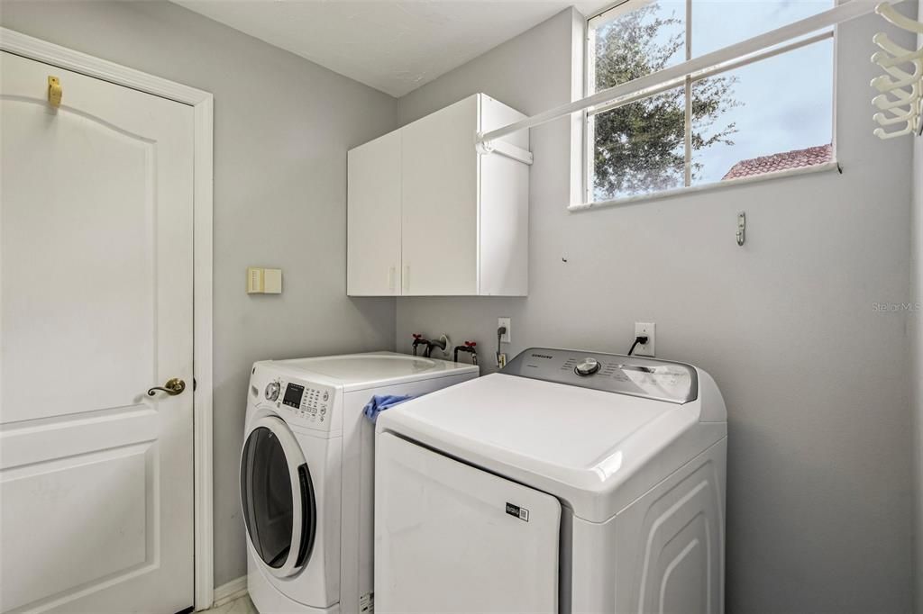 For Sale: $589,000 (3 beds, 2 baths, 2075 Square Feet)