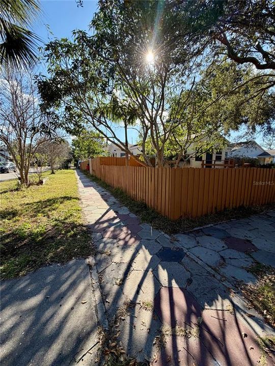For Sale: $749,000 (7 beds, 0 baths, 3312 Square Feet)