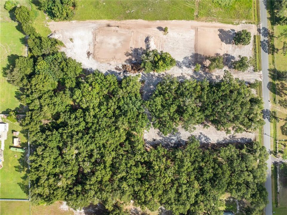 На продажу: $178,900 (1.39 acres)
