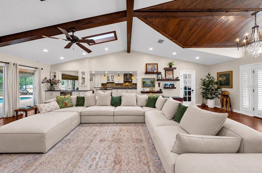 For Sale: $1,300,000 (6 beds, 3 baths, 3528 Square Feet)
