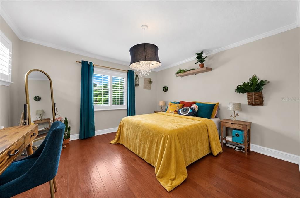 For Sale: $1,300,000 (6 beds, 3 baths, 3528 Square Feet)