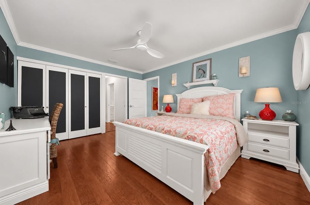 For Sale: $1,300,000 (6 beds, 3 baths, 3528 Square Feet)