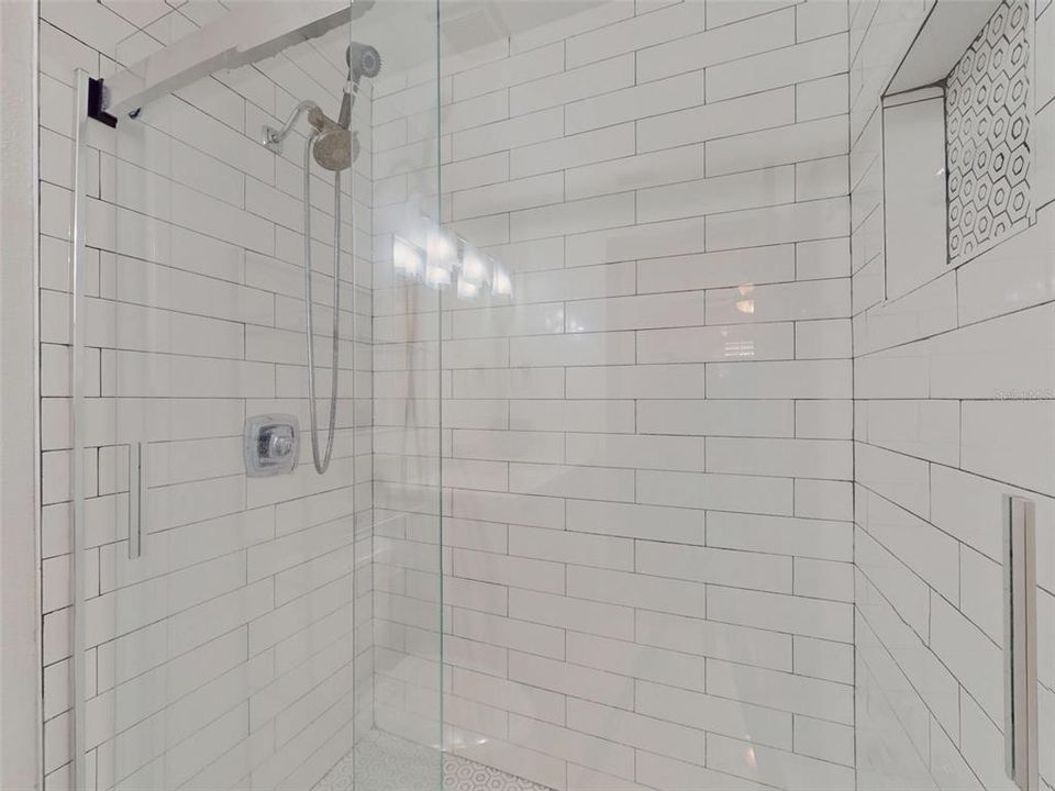 На продажу: $325,000 (3 спален, 2 ванн, 1260 Квадратных фут)