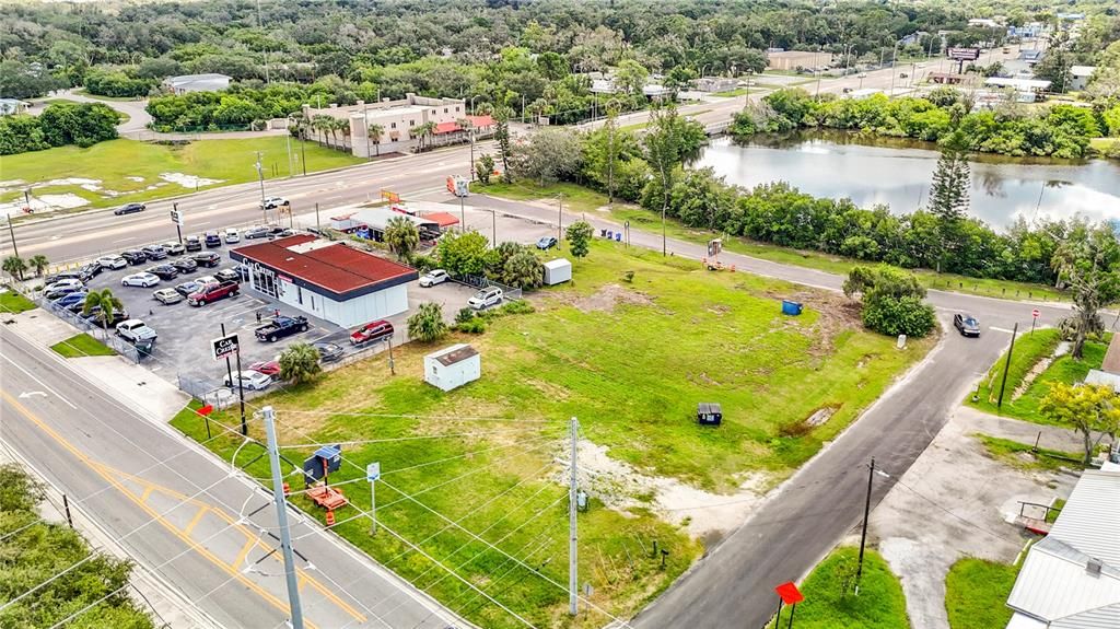 На продажу: $189,000 (0.26 acres)