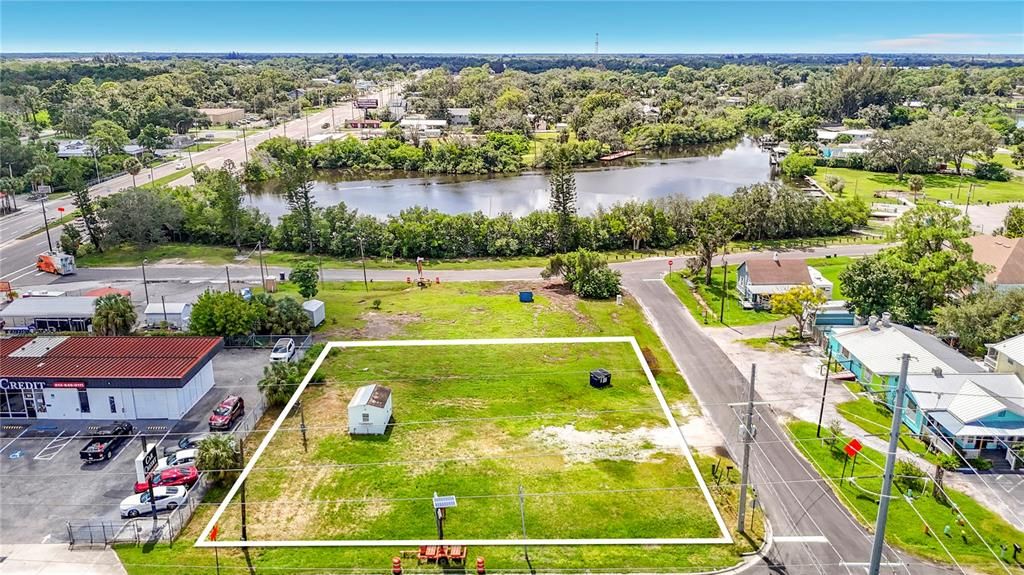 На продажу: $189,000 (0.26 acres)