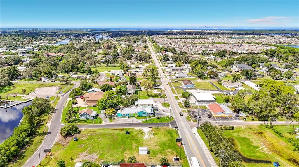 На продажу: $189,000 (0.26 acres)