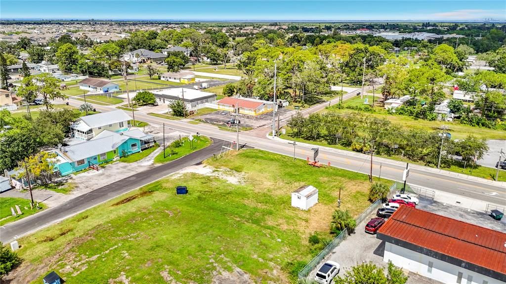 На продажу: $189,000 (0.26 acres)