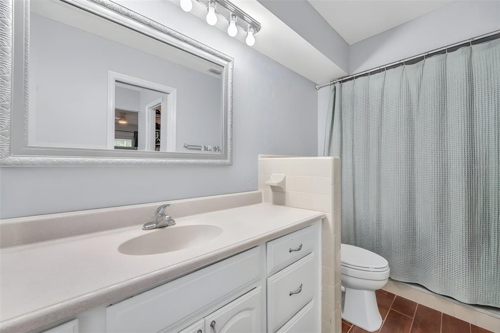 En Venta: $780,000 (5 camas, 3 baños, 2194 Pies cuadrados)