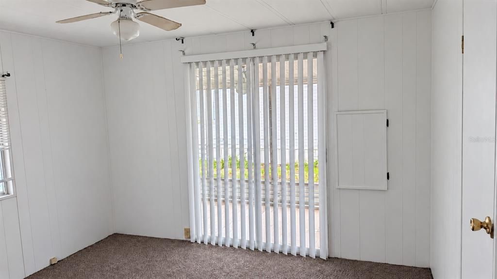 For Rent: $1,300 (2 beds, 1 baths, 768 Square Feet)