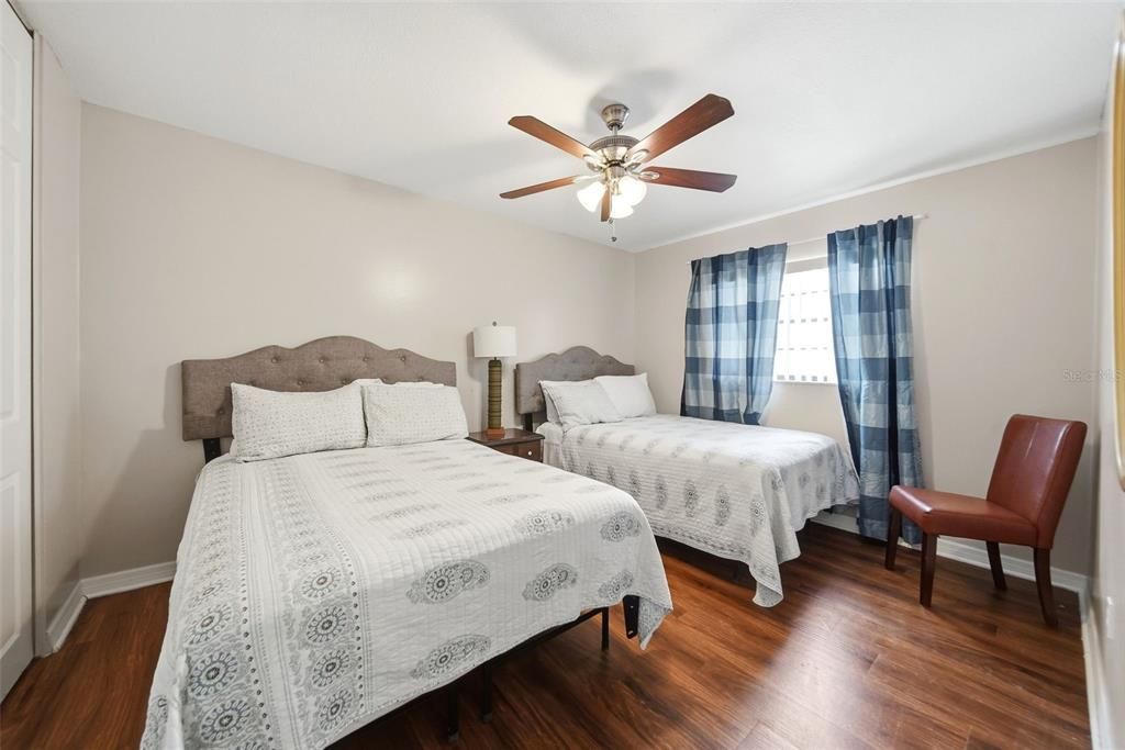 For Sale: $450,000 (5 beds, 4 baths, 2230 Square Feet)