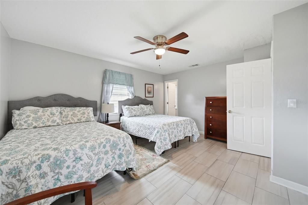 For Sale: $450,000 (5 beds, 4 baths, 2230 Square Feet)