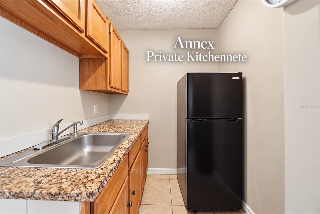 For Sale: $450,000 (5 beds, 4 baths, 2230 Square Feet)