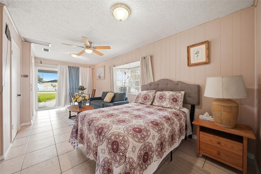 For Sale: $450,000 (5 beds, 4 baths, 2230 Square Feet)