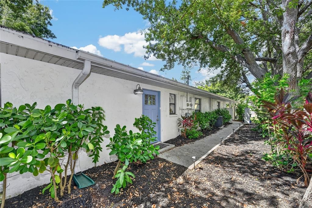 En Venta: $396,000 (4 camas, 0 baños, 1651 Pies cuadrados)