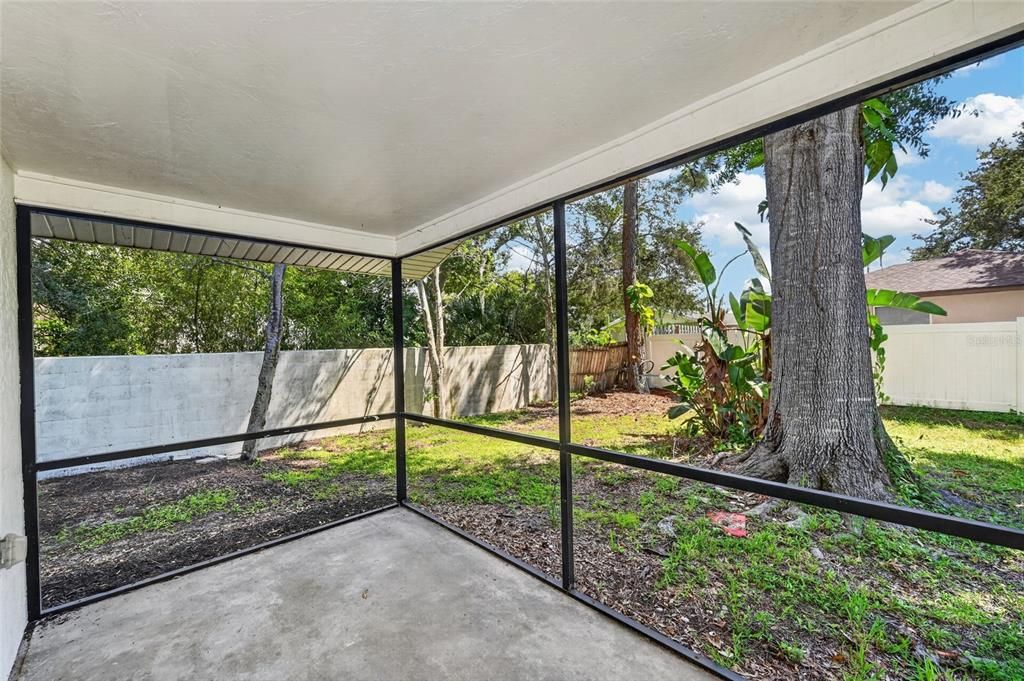 En Venta: $396,000 (4 camas, 0 baños, 1651 Pies cuadrados)
