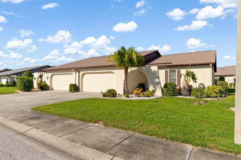 For Sale: $260,000 (2 beds, 2 baths, 1453 Square Feet)