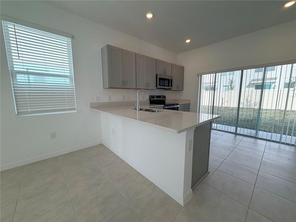 For Rent: $1,500 (2 beds, 2 baths, 1255 Square Feet)