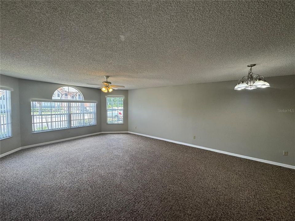 For Rent: $1,649 (3 beds, 2 baths, 1326 Square Feet)