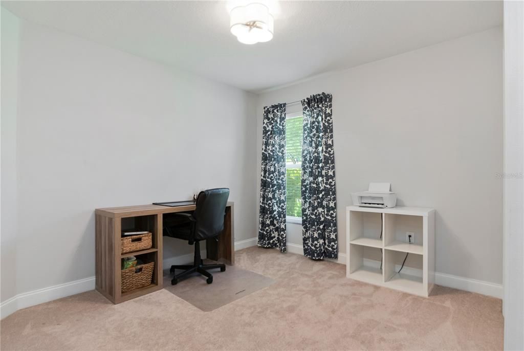 For Sale: $449,900 (4 beds, 2 baths, 2048 Square Feet)