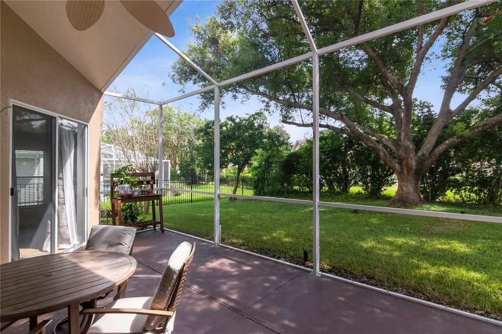 For Sale: $449,900 (4 beds, 2 baths, 2048 Square Feet)